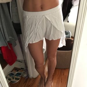 White high low shorts / skort